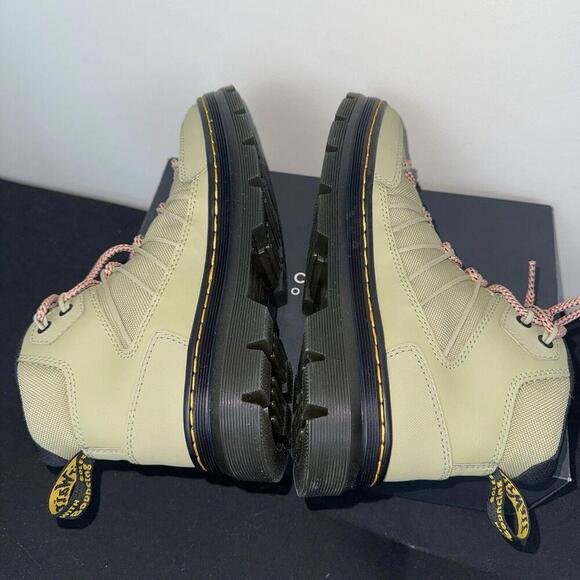 Dr. Martens Buwick Womens Size 8L Utility Boots Extra Tough Lace Up Pale Olive - Picture 9 of 15